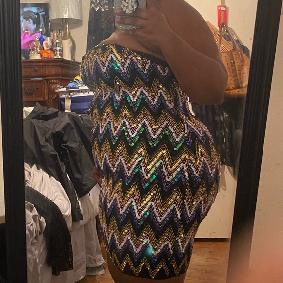 Forever 21 Dresses & Skirts - straplesss bead dress